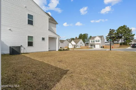 51 Walkabout Drive Aberdeen NC 28315