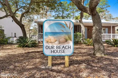 309 NE 41st Street Oak Island NC 28465