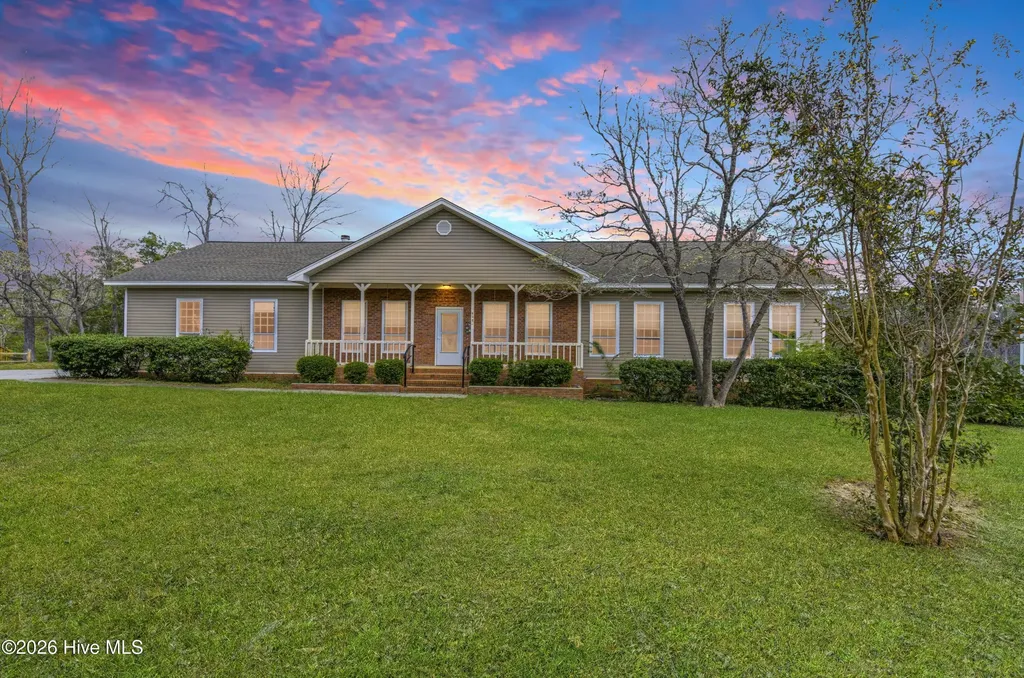 632 Ravenswood Road Hampstead NC 28443