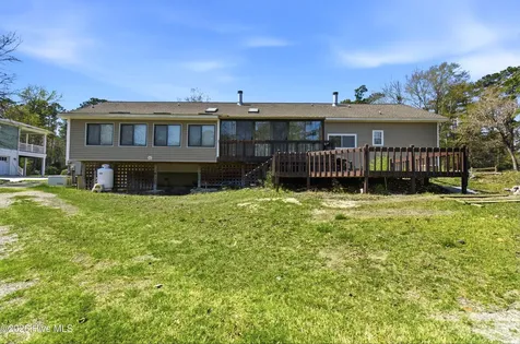632 Ravenswood Road Hampstead NC 28443