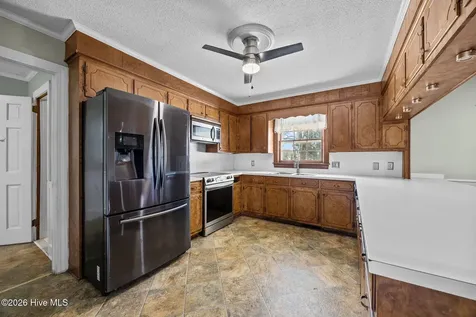 737 Pocosin Road Winterville NC 28590