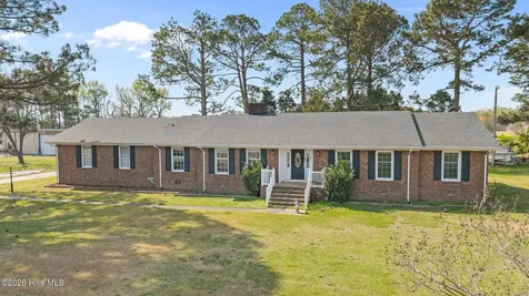 737 Pocosin Road Winterville NC 28590