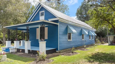 104 Trent Street Trenton NC 28585