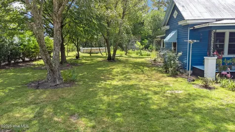 104 Trent Street Trenton NC 28585