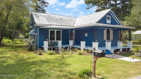 104 Trent Street Trenton NC 28585