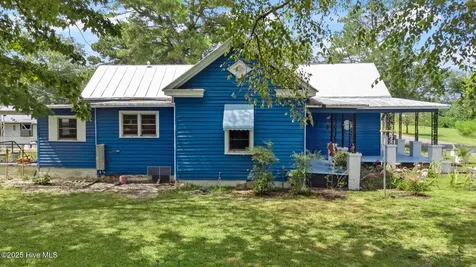 104 Trent Street Trenton NC 28585