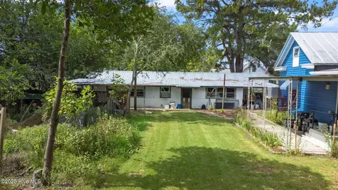 104 Trent Street Trenton NC 28585