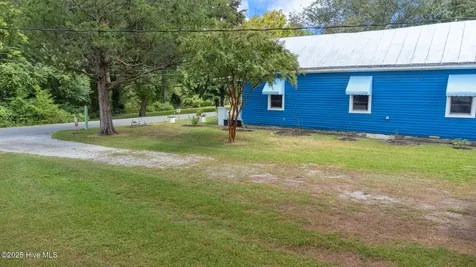 104 Trent Street Trenton NC 28585