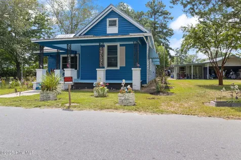 104 Trent Street Trenton NC 28585