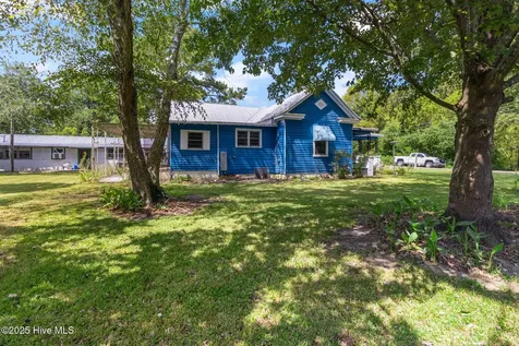 104 Trent Street Trenton NC 28585
