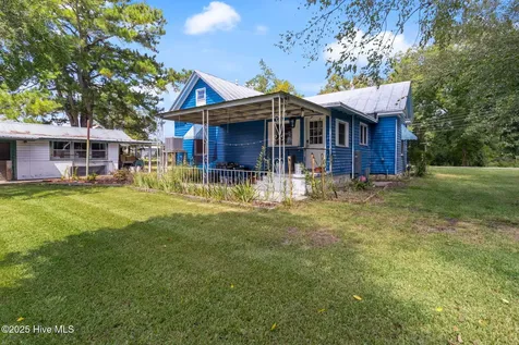 104 Trent Street Trenton NC 28585