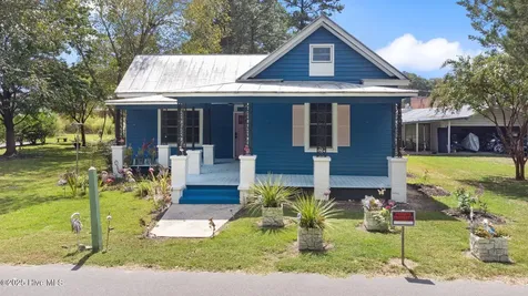 104 Trent Street Trenton NC 28585