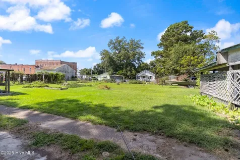 104 Trent Street Trenton NC 28585