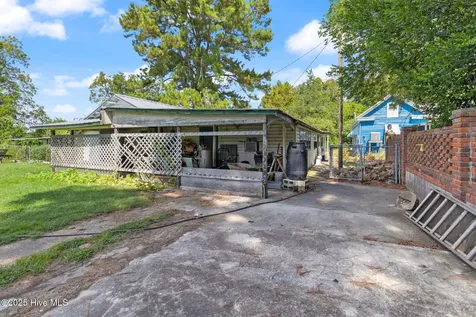 104 Trent Street Trenton NC 28585