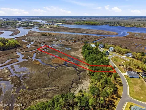 1624 Herons View Drive Wilmington NC 28401