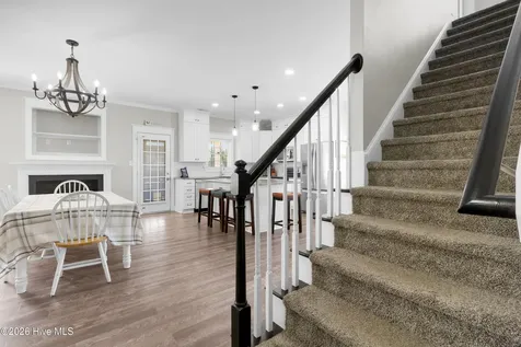 210 Dorovan Court Hubert NC 28539