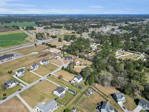 210 Dorovan Court Hubert NC 28539