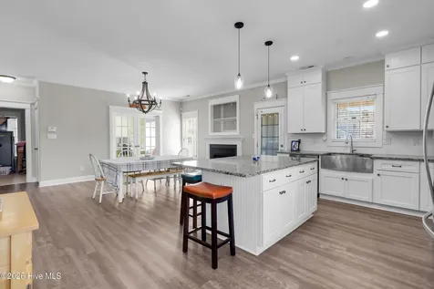 210 Dorovan Court Hubert NC 28539