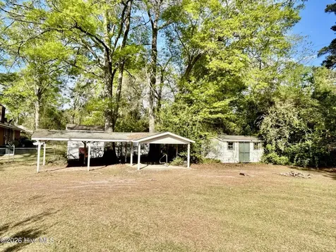 911 Atkinson Street Laurinburg NC 28352