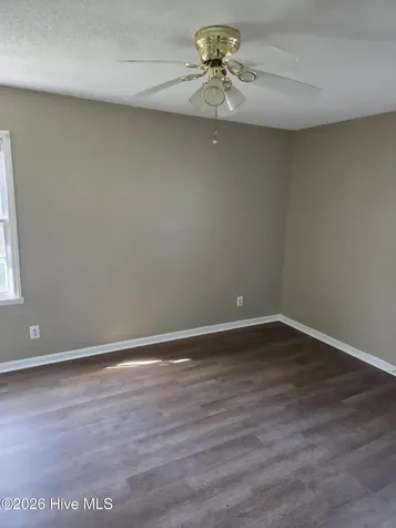 802 Eagle Road Kinston NC 28501