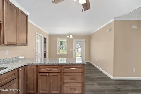 214 N Walnut Street Rose Hill NC 28458