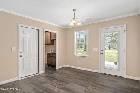 214 N Walnut Street Rose Hill NC 28458