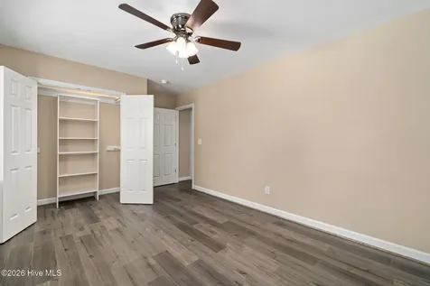 214 N Walnut Street Rose Hill NC 28458