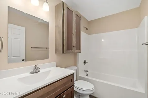 214 N Walnut Street Rose Hill NC 28458