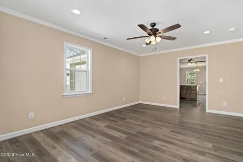 214 N Walnut Street Rose Hill NC 28458
