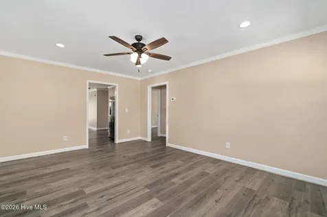 214 N Walnut Street Rose Hill NC 28458