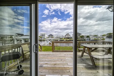 7060 7th Street Surf City NC 28445