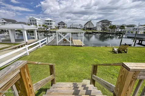 7060 7th Street Surf City NC 28445
