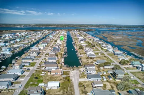 7060 7th Street Surf City NC 28445