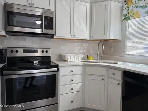 283 Salter Path Road Pine Knoll Shores NC 28512