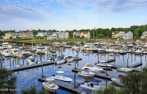 3350 Club Villas Drive Southport NC 28461