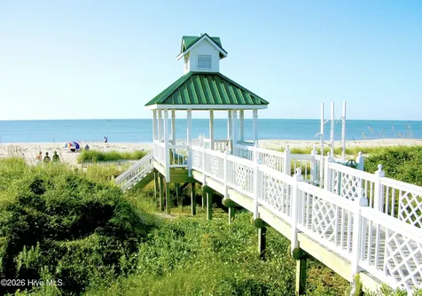 3350 Club Villas Drive Southport NC 28461