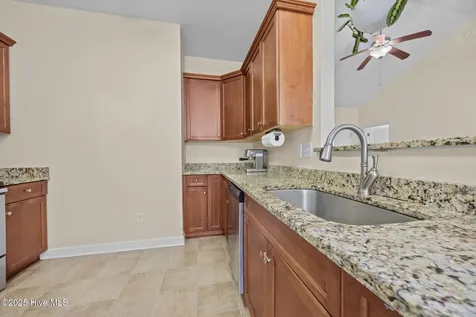 257 E Ivybridge Drive Hubert NC 28539