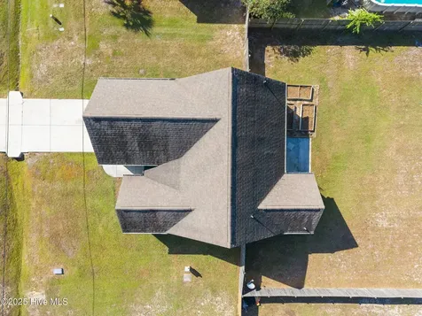 257 E Ivybridge Drive Hubert NC 28539