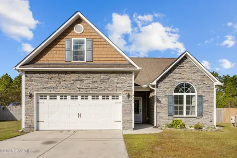 257 E Ivybridge Drive Hubert NC 28539