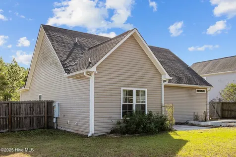 257 E Ivybridge Drive Hubert NC 28539