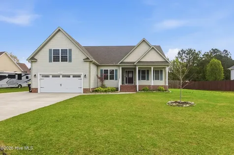 123 Mom Lane New Bern NC 28562