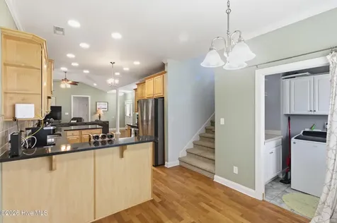 123 Mom Lane New Bern NC 28562