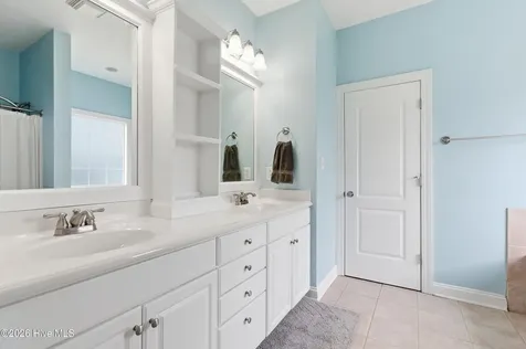 123 Mom Lane New Bern NC 28562