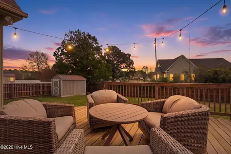 123 Mom Lane New Bern NC 28562