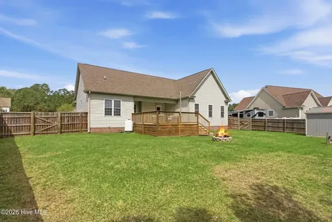 123 Mom Lane New Bern NC 28562