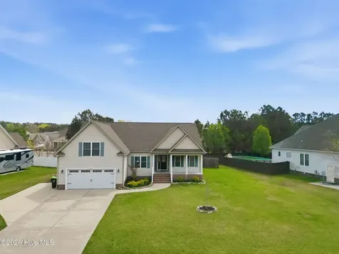 123 Mom Lane New Bern NC 28562