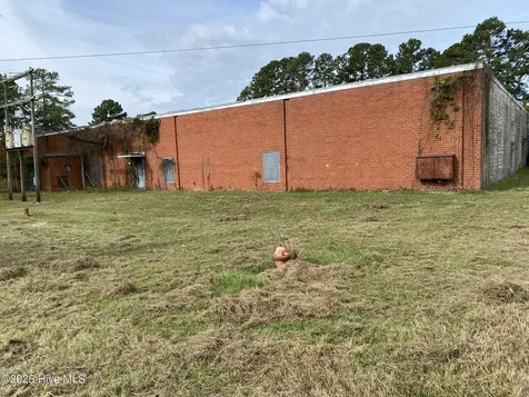 523 Flitter Hill Road Whiteville NC 28472