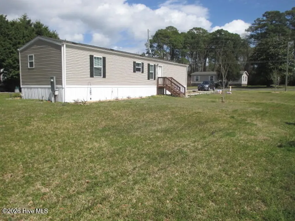 107 Paradise Lane Newport NC 28570