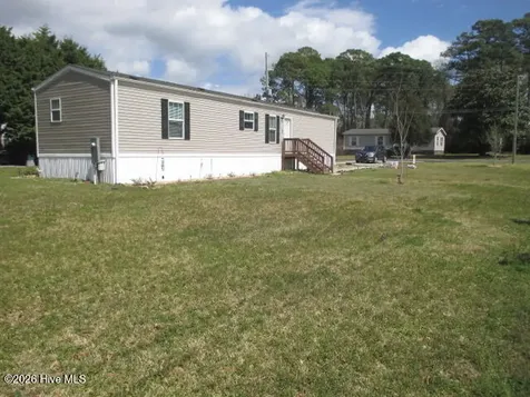 107 Paradise Lane Newport NC 28570