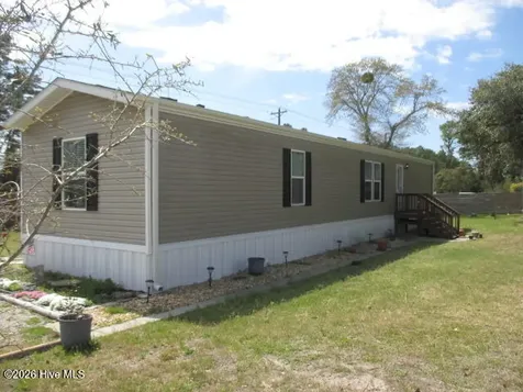 107 Paradise Lane Newport NC 28570